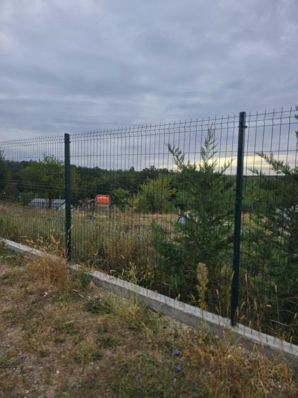 Vand 3000 mp, 1300 mp, 1200 mp si 600 mp teren intravilan, asezat intr-o zona mirifica, cu acces stradal si toate utilitatile. - 2