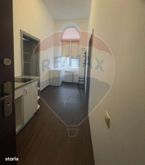 Oportunitate investi?ie apartamente intr-un imobil istoric - 3