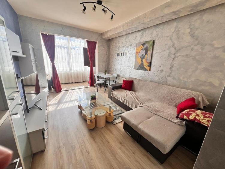 Vanzare apartament 2 camere Tractorul str Octavian Goga - 1