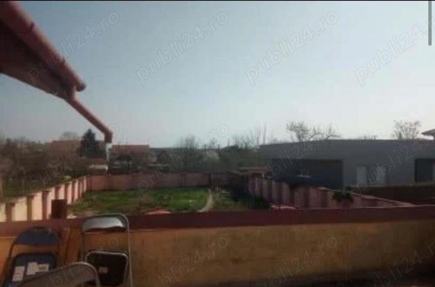 De vanzare casa in Dumbravi?a teren 1050 mp - 2