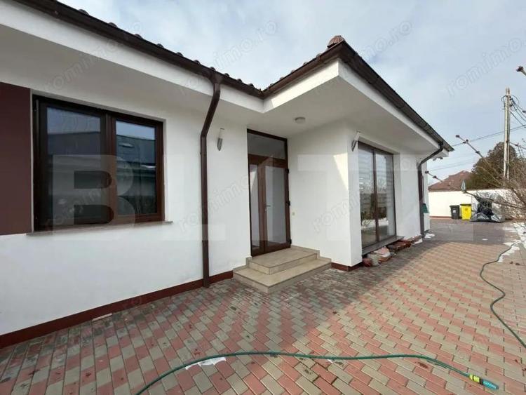 Casa 4 dormitoare, 204 mp, teren 1000 mp, zona Carcea - 15