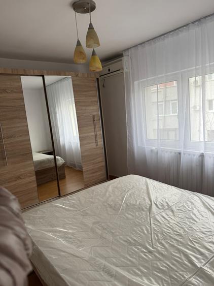 Vita mall- 2 camere.et 3/4 - 7