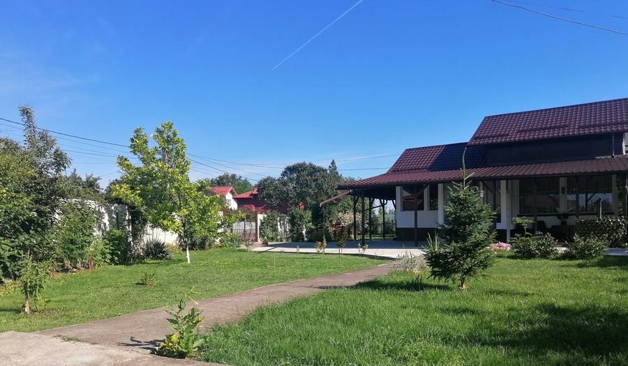 Casă cu 4 camere în Șipotu