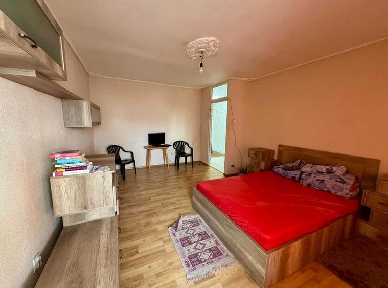 VITAN Mall DRISTOR METROU PARC,bloc 1988 AMENAJATA,DECOMANDATA - 1