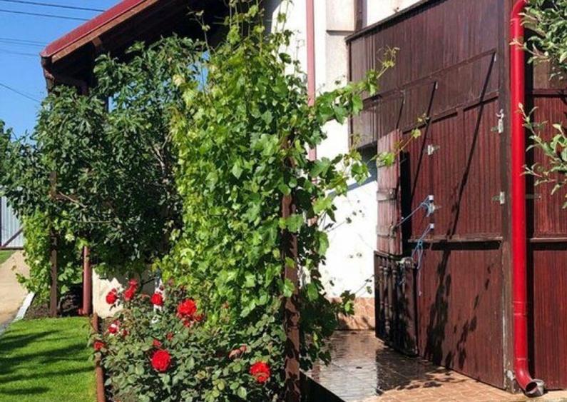 Vila - parter + mansarda - Sendreni, jud. Galati - 1