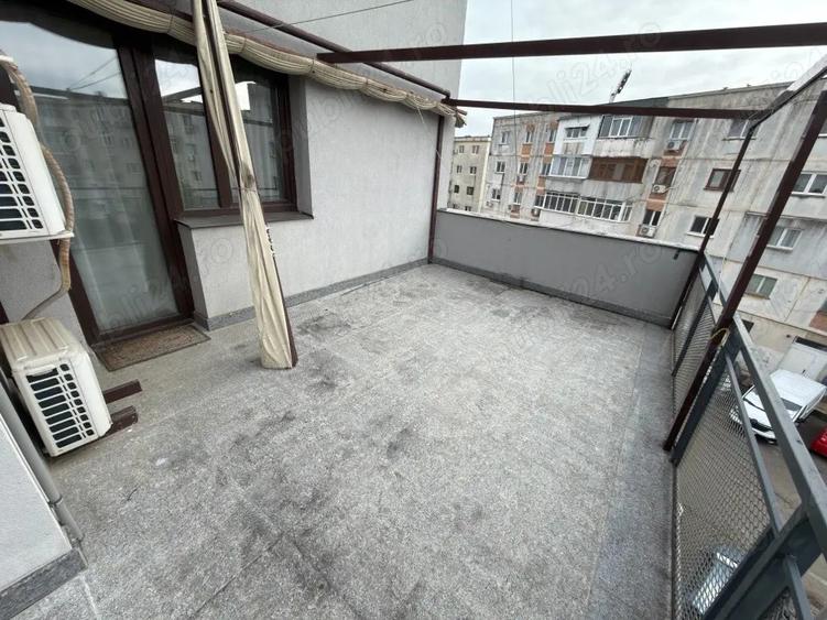Vand Schimb apartament 5 camere Penthouse - 2