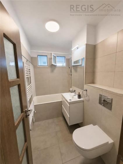 Apartament cu 2 camere decomandat în Calea București