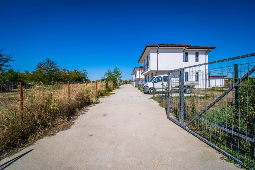 Vila verde disponibila, panouri, pompa de caldura, intretinere - 500ron/luna - 33