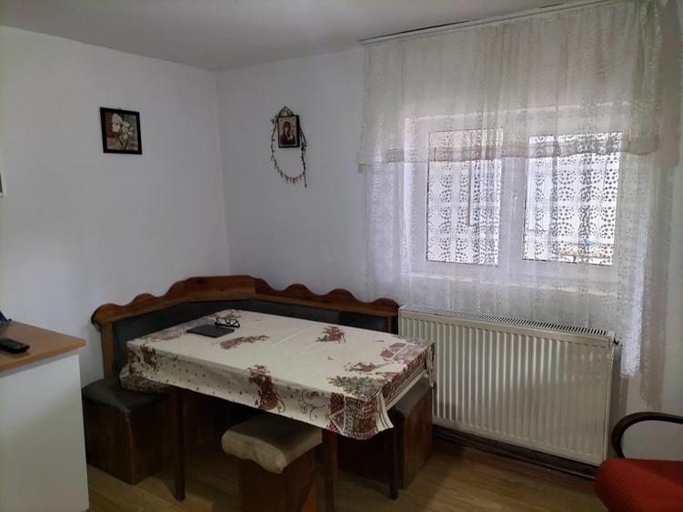 V&acirc;nd / schimb casă P + 1 și 1000 mp teren &icirc;n localitatea St&acirc;lpeni. - 4