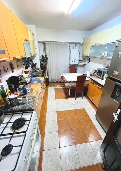 Apartament 4 camere de vanzare – 100,09 mp utili – Zona 1 Mai - 2
