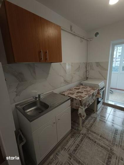 Apartament cu 2 camere decomandat în Ostroveni