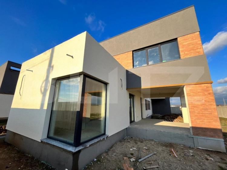 Casa cuplata P + E, 116 mp utili, teren 330 mp, zona Selgr - 17