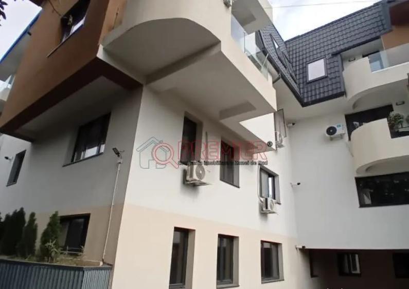 Sector 4 ! APARATORII PATRIEI - GARSONIERA + LOC PARCARE - - 7