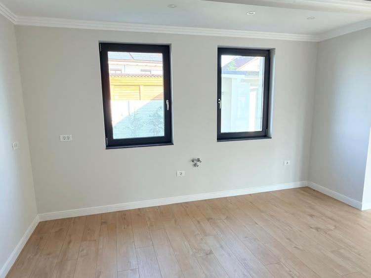 Comision 0 - Dezvoltator vinde casa individuala, panouri solare si pompe caldura - 10