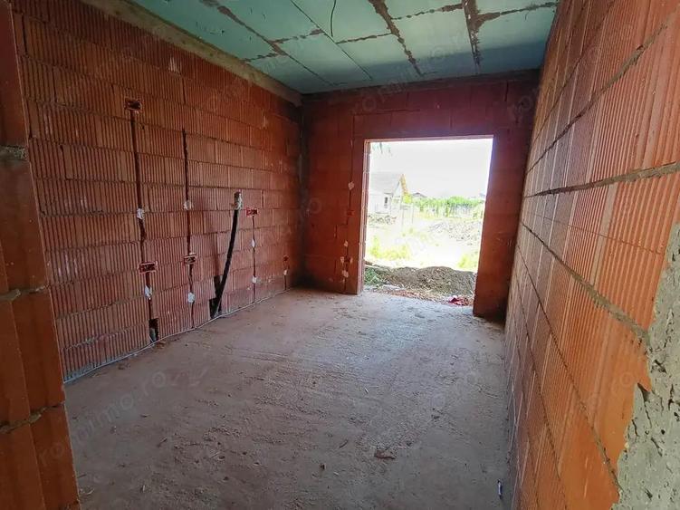 Sanandrei, Duplex pe Parter, 3 dormitoare, 2 Bai, Pozitie excelenta - 4