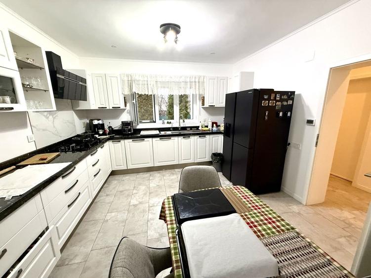 Vila în stil American - Total independentă energetic, garaj + terasă! - 10