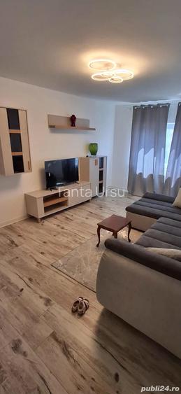 Inchiriez apartament doua camere .
