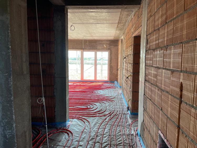 Comision 0 - Dezvoltator 4 cam curte proprie - 155000eur TVA si parcare inclusa - 5