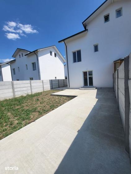 Casă cu 3 camere cu Teren 250 Mp în Central