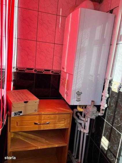Apartament cu 3 camere decomandat în Obor