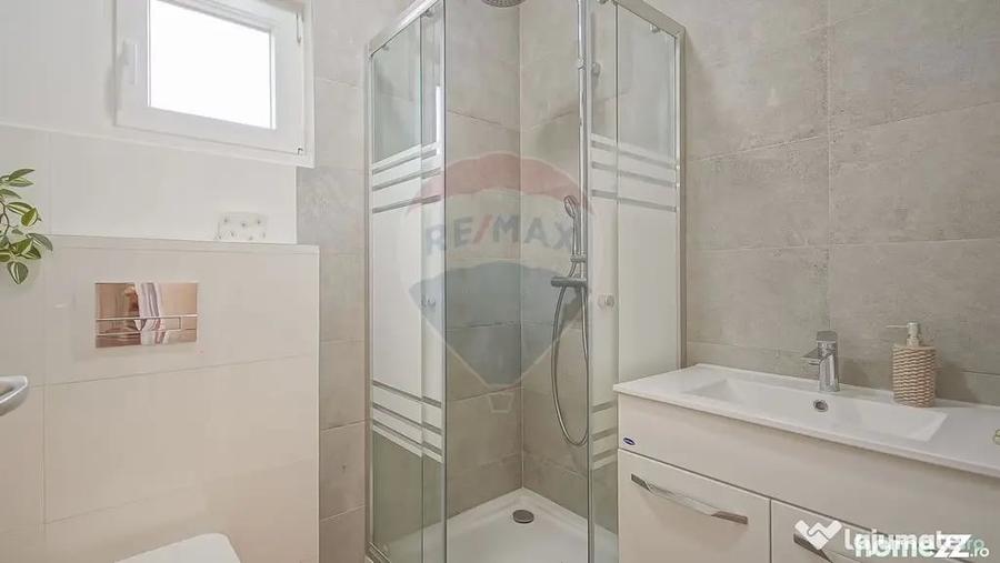 Casă cu 3 camere cu Teren 1400 Mp în Stupini