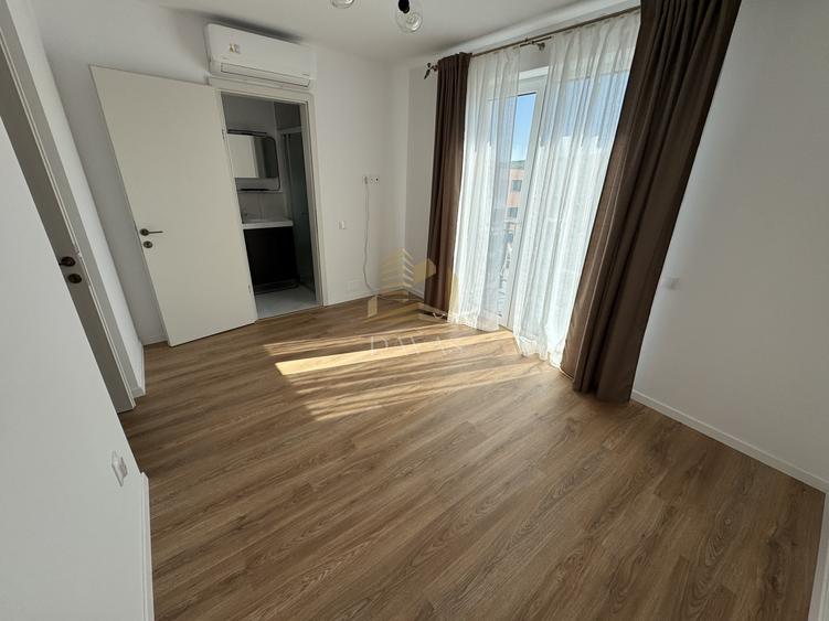 Duplex cu 4 camere cu Canalizare în Iris