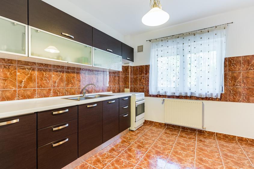 Duplex cu 4 camere cu Canalizare în Voluntari