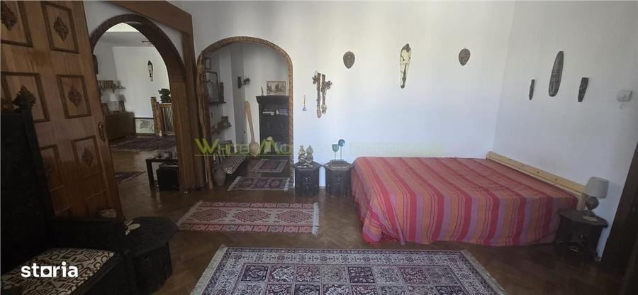 Apartament cu 3 camere în Universitate