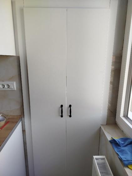 Apartament cu 3 camere decomandat, mobilat în Tractorul