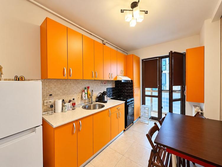 Apartament cu 3 camere decomandat, mobilat în Bragadiru
