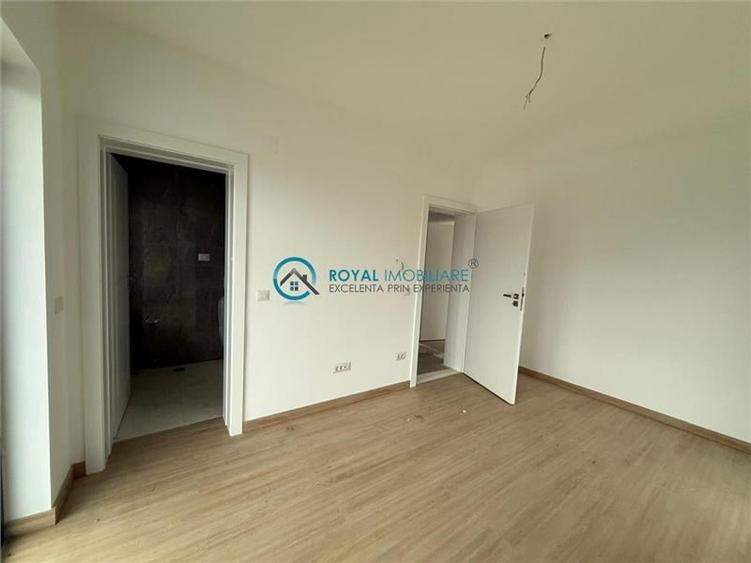 Casă individuală cu 4 camere cu Canalizare în Păulești