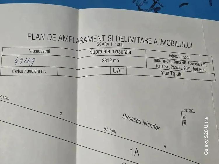 Teren de 4976 mp, în Central