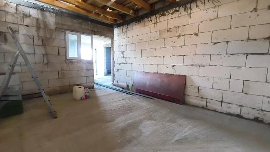 Casă cu 1 camere cu Teren 500 Mp în Central