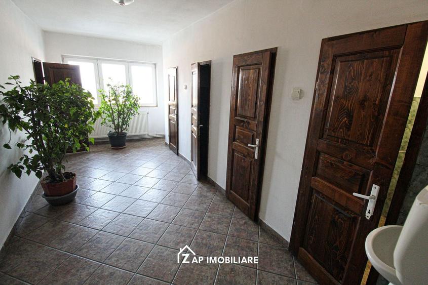 Birou, de 55 mp, în Libertății