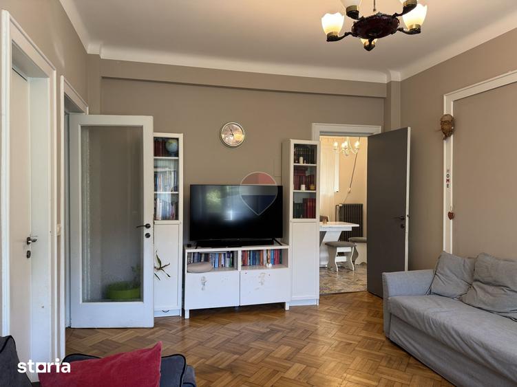 Apartament cu 4 camere în Centrul Civic
