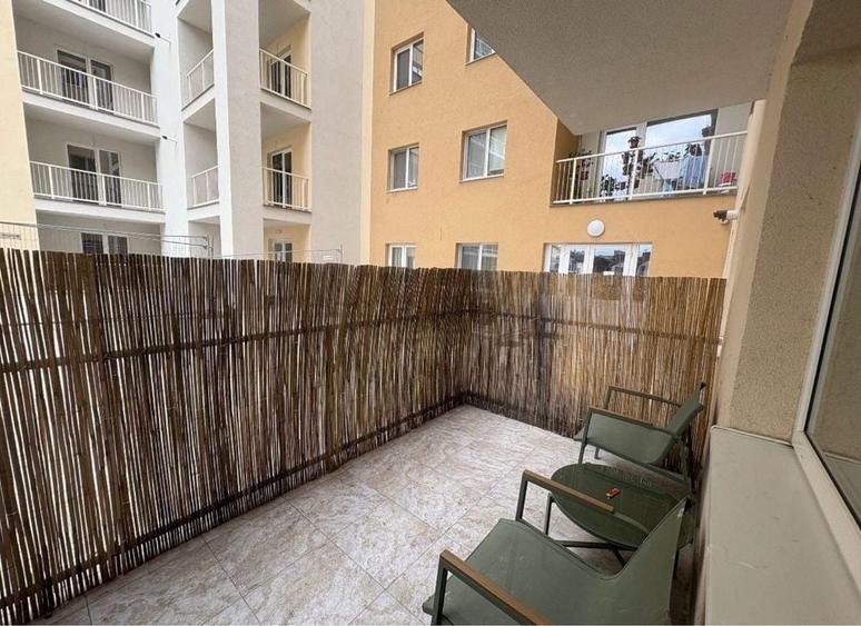 Apartament cu 2 camere decomandat în Exterior Vest