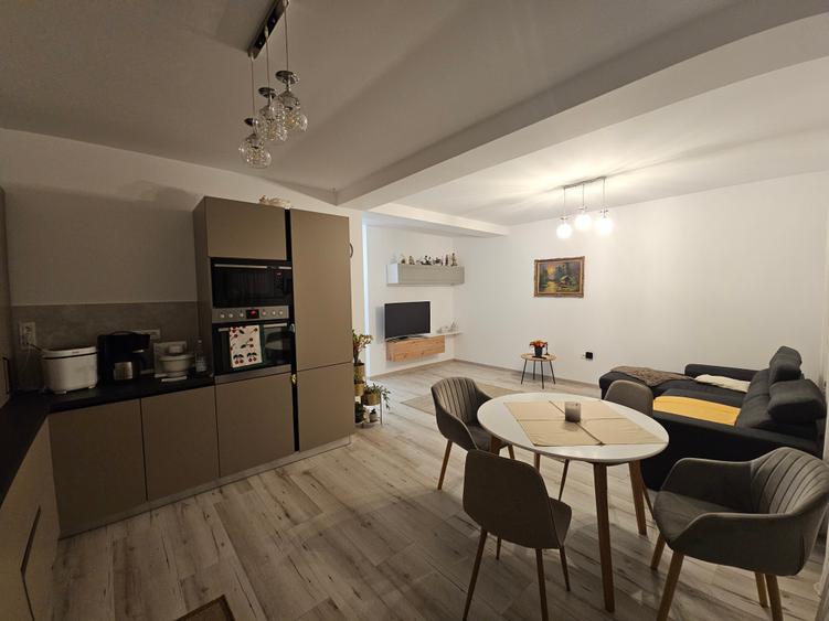 Duplex cu 2 camere cu Canalizare în Moșnița Veche