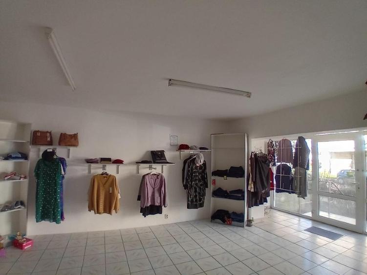 Spațiu comercial, de 42 mp, în Sud