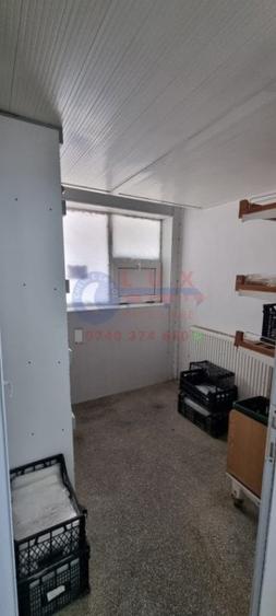 Birou, de 326.16000366211 mp, în Vest