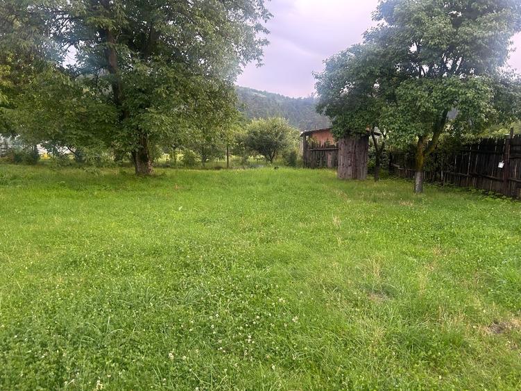Teren Construcții intravilan de 2000 mp, în Central