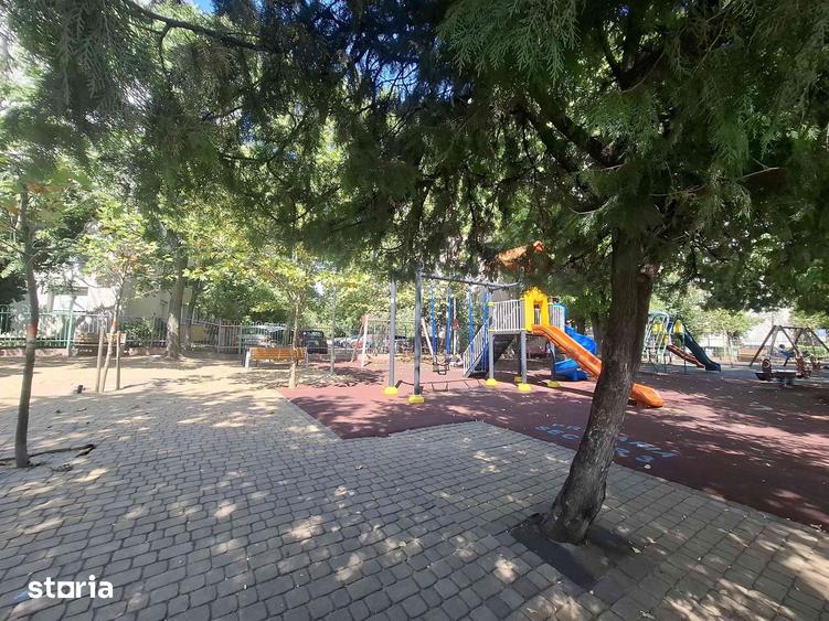 Apartament cu 4 camere în Sălăjan