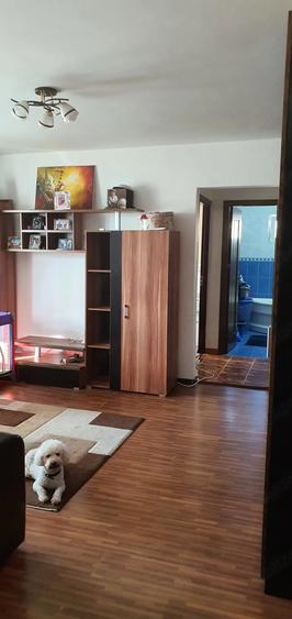 Apartament cu 2 camere semidecomandat în Micro 11