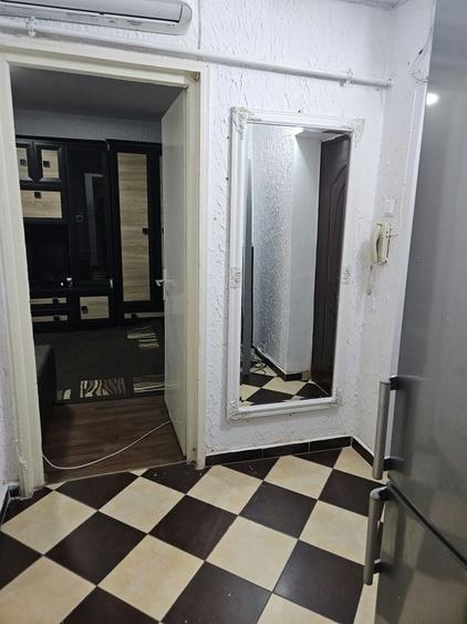 Apartament cu 2 camere decomandat în Exterior Vest