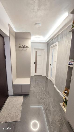 Apartament cu 3 camere în Florești