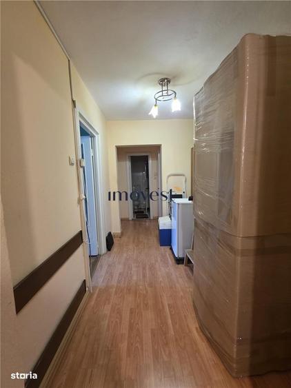 Apartament cu 3 camere decomandat în Cloșca