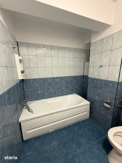 Apartament cu 3 camere decomandat în George Enescu