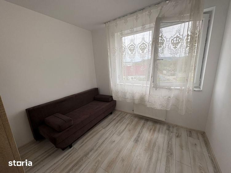 Apartament cu 3 camere în Florești