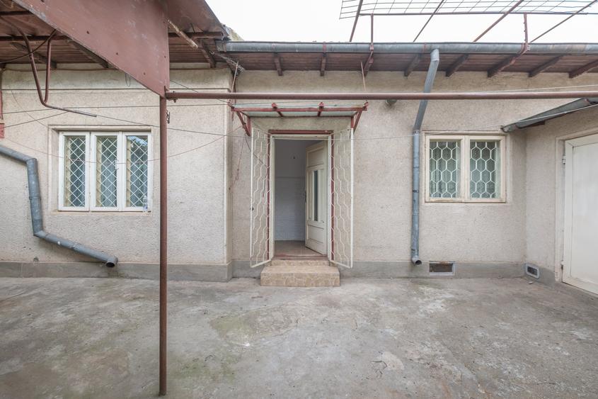Casă individuală cu 2 camere cu Canalizare în Casa de Cultură