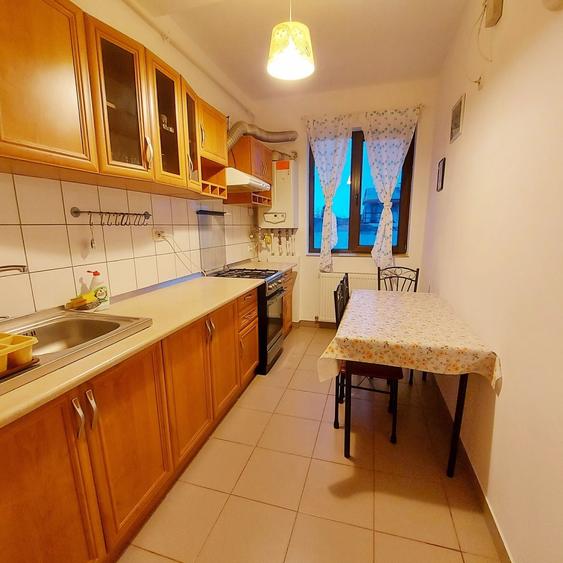 Apartament cu 2 camere decomandat în Giulești