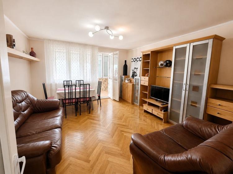 Apartament cu 3 camere decomandat, mobilat în Micro 14
